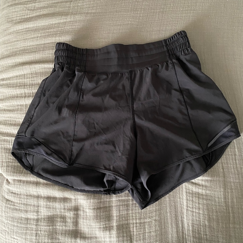 Lululemon Hotty Hot 4’ Shorts